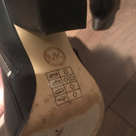 Michael Kors black ankle boots - size 6 - Picture 4 of 4